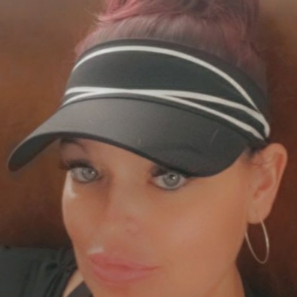 Meet your Posher, Kaydee - Picture 9 of 10